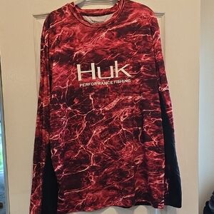 Huk Dynamic Red and Black Fishing Shirt